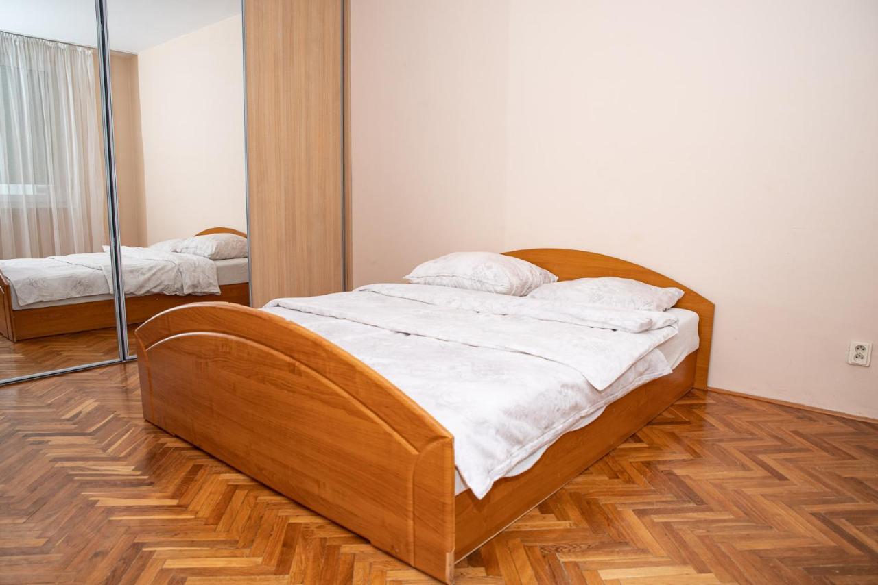 Lovely One Bedroom Apartment โนเว ซามคี ภายนอก รูปภาพ