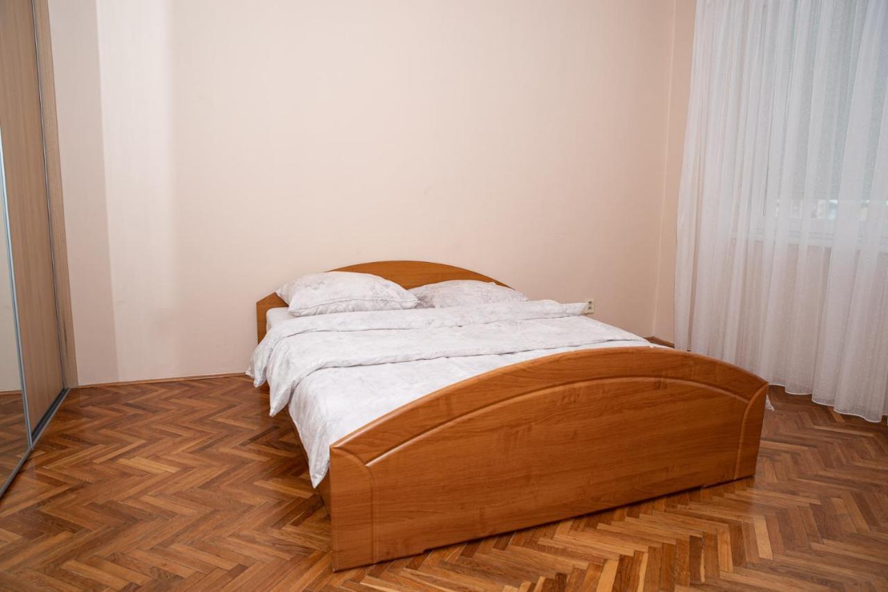 Lovely One Bedroom Apartment โนเว ซามคี ภายนอก รูปภาพ