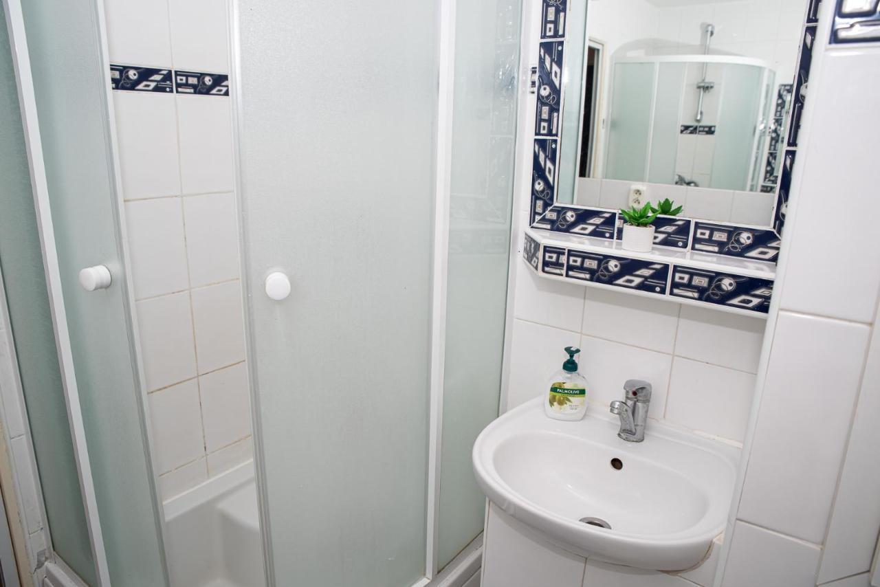 Lovely One Bedroom Apartment โนเว ซามคี ภายนอก รูปภาพ