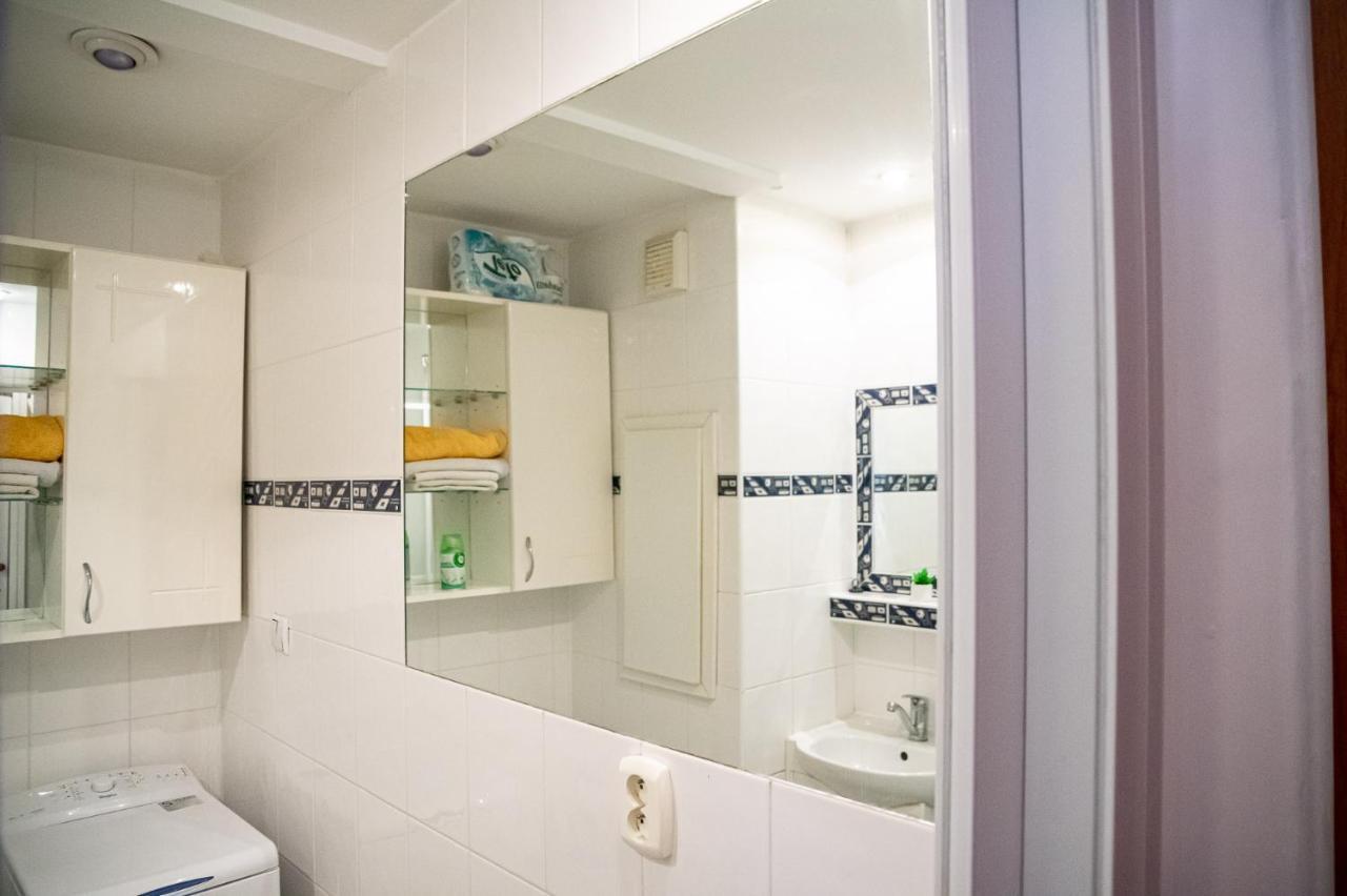 Lovely One Bedroom Apartment โนเว ซามคี ภายนอก รูปภาพ
