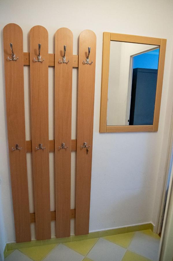 Lovely One Bedroom Apartment โนเว ซามคี ภายนอก รูปภาพ